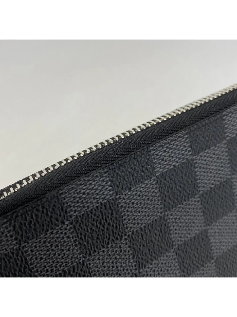 Louis Vuitton Wallet Damier Graphite Zippy Vertical Black Gray Vintage